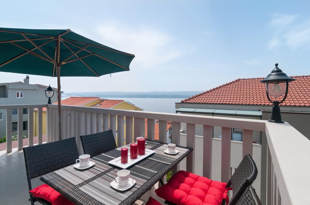 Apartments Larsen 오미스 외부 사진